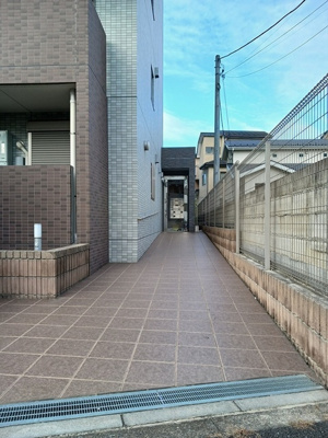 【エントランス】 | ル・クラージュ