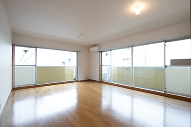 カーサクロヤナギの居間・リビング|※写真は同タイプ住戸です。