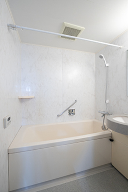 カーサクロヤナギの浴室|※写真は同タイプ住戸です。