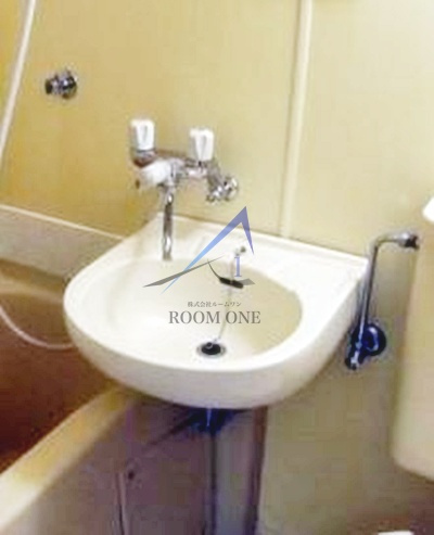 センチュリー東上野の洗面所|洗面台です。