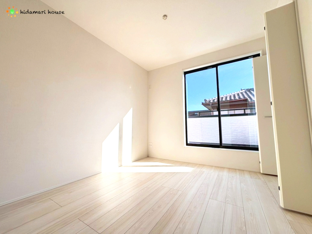 桶川市末広7期　新築戸建　グラファーレ02の洋室|2階　洋室　5.25帖