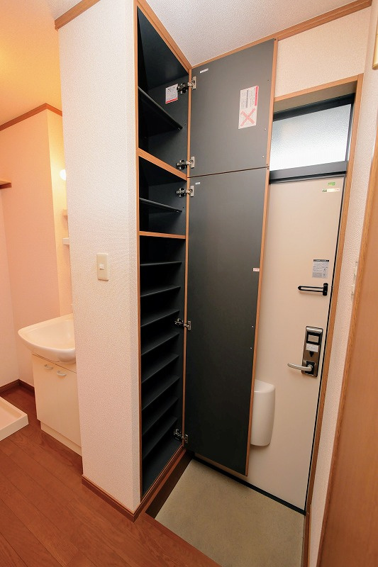 メゾンソレイユＢ棟の玄関|メゾンソレイユB105号室