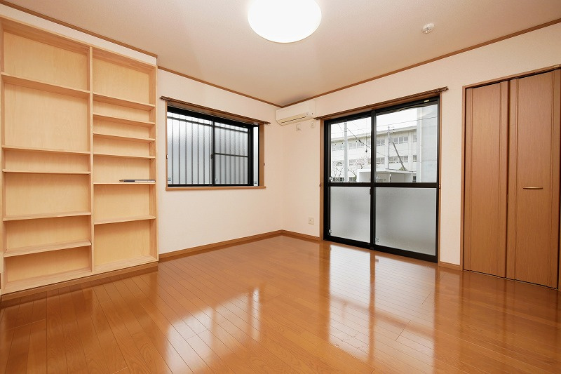 メゾンソレイユＢ棟の居間・リビング|メゾンソレイユB105号室