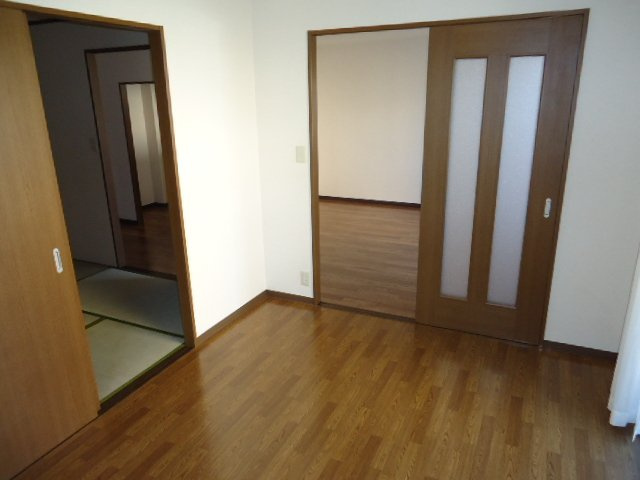 メゾン・ド・Ｋ　セセラギの内装|洋室１