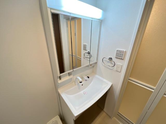 Bailey舟入本町の洗面所|洗髪洗面化粧台