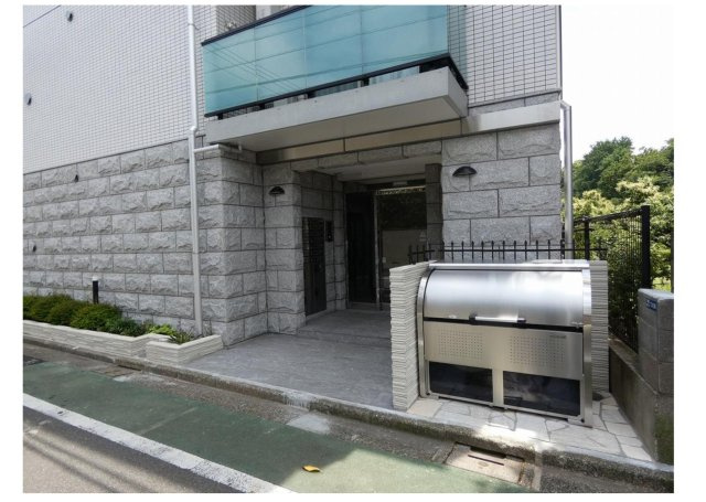 アマビーレ三鷹下連雀の外観