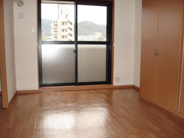 ラ・ヴィータ高取北Ⅱの内装|洋室