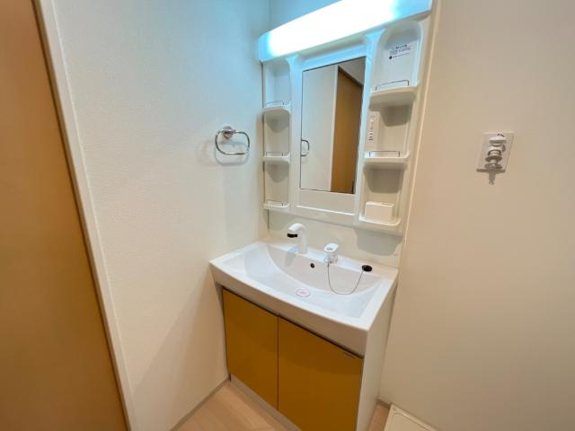 サンライズ京橋の洗面所|洗髪洗面化粧台