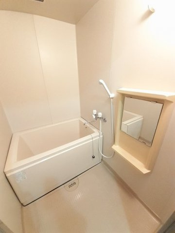 ハイグレードハイツの浴室|コンパクトで使いやすいお風呂です