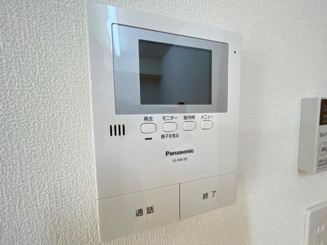 コンフォールの内装|カメラ付インターホン