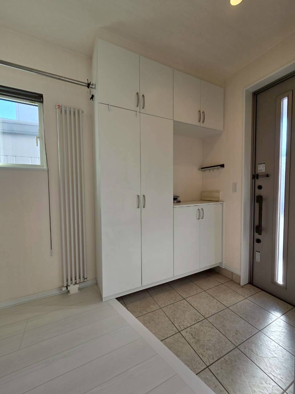 釧路町東陽西1丁目29　中古住宅の玄関