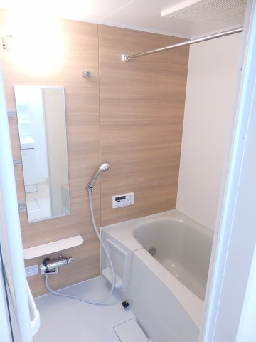 フィオーレの浴室|落ち着いた空間のお風呂です