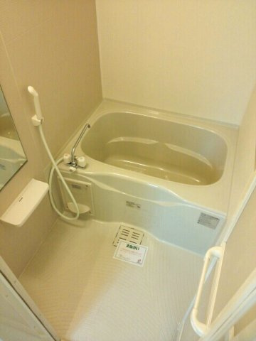 シャンドールⅠの浴室|コンパクトで使いやすいお風呂です