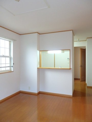 ガーデン　オランジェの内装|明るい色調の室内です