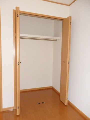 ガーデン　オランジェの収納|こまごまとしたものを収納できそうですね