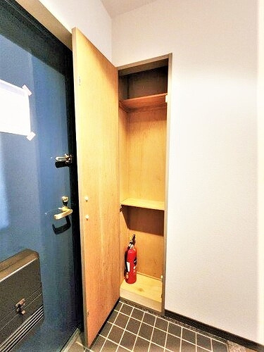 グランデュオ五日市駅前ウエストの収納|玄関収納　※2023年6月撮影