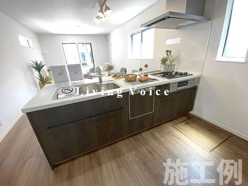 【居間・リビング】 | 【仲介手数料０円】綾瀬市第1深谷上　新築一戸建て　全5棟 | 綾瀬市第1深谷上　新築一戸建て　全5棟