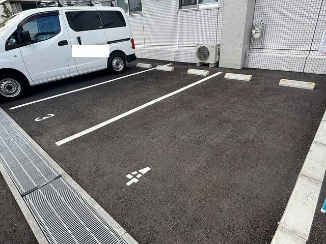 フォームの駐車場|駐車スペースもあります