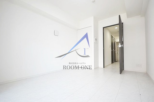 ＲＥＸＺＹ　ＫＩＹＯＳＵＭＩ－ＳＨＩＲＡＫＡＷＡの居間・リビング|洋室のお部屋です。