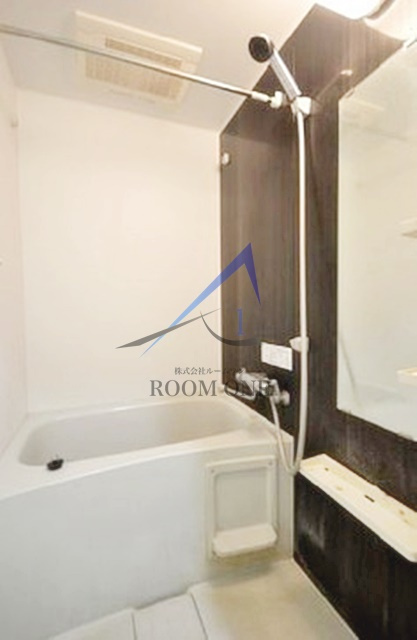 ＲＥＸＺＹ　ＫＩＹＯＳＵＭＩ－ＳＨＩＲＡＫＡＷＡの浴室|お風呂です。