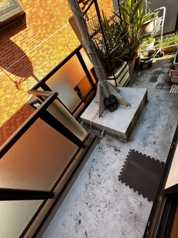 豊強ビルのバルコニー