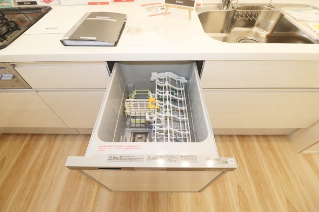 須賀川市千日堂　　  1号棟　　須賀川第１小学校、須賀川第１中学区　のキッチン