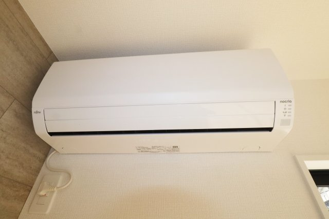 須賀川市千日堂　　  1号棟　　須賀川第１小学校、須賀川第１中学区　の冷暖房・空調設備|リビングエアコン付♪