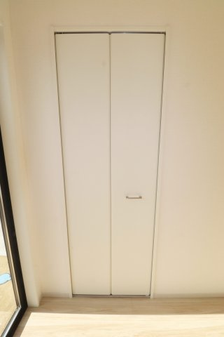 須賀川市千日堂　　  1号棟　　須賀川第１小学校、須賀川第１中学区　の収納