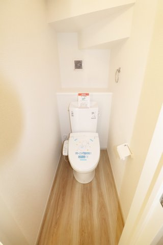 須賀川市千日堂　　  1号棟　　須賀川第１小学校、須賀川第１中学区　のトイレ