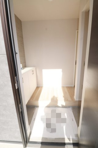 須賀川市千日堂　　  1号棟　　須賀川第１小学校、須賀川第１中学区　の玄関