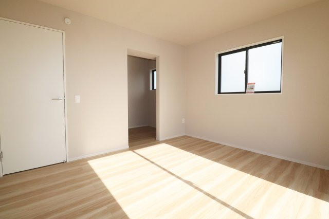 須賀川市千日堂　　  1号棟　　須賀川第１小学校、須賀川第１中学区　の洋室