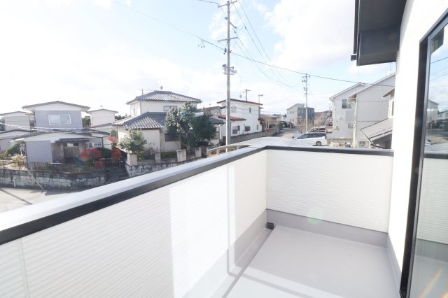 須賀川市千日堂　　  1号棟　　須賀川第１小学校、須賀川第１中学区　のバルコニー