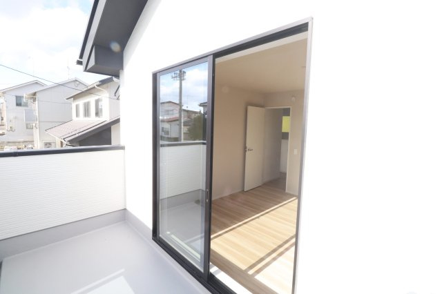 須賀川市千日堂　　  1号棟　　須賀川第１小学校、須賀川第１中学区　のバルコニー