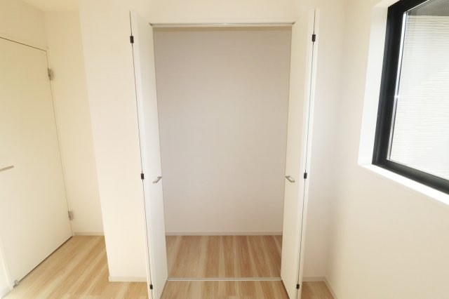 須賀川市千日堂　　  1号棟　　須賀川第１小学校、須賀川第１中学区　の収納