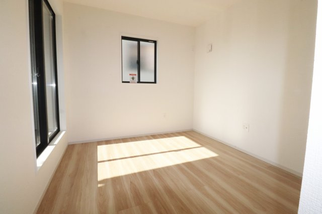 須賀川市千日堂　　  1号棟　　須賀川第１小学校、須賀川第１中学区　の洋室