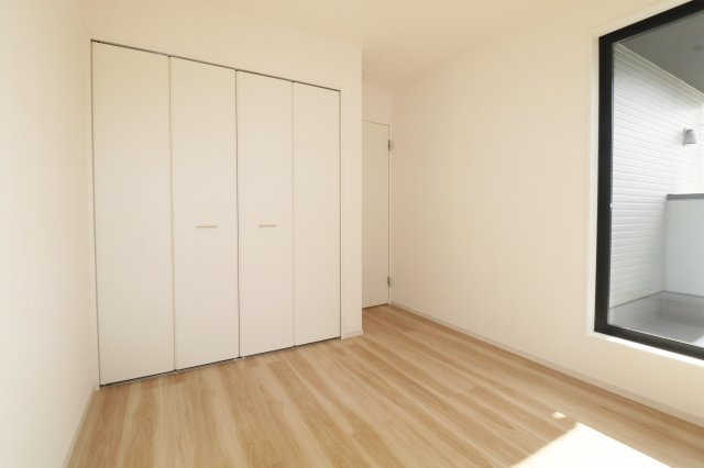 須賀川市千日堂　　  1号棟　　須賀川第１小学校、須賀川第１中学区　の洋室