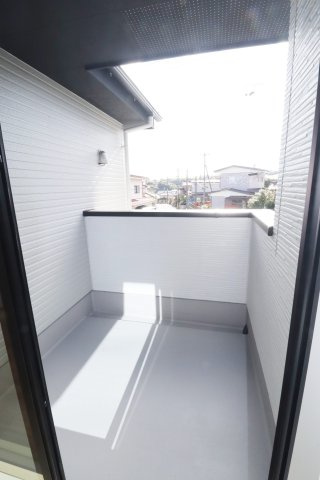 須賀川市千日堂　　  1号棟　　須賀川第１小学校、須賀川第１中学区　のバルコニー