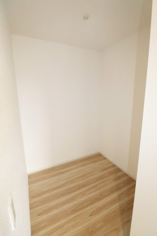 須賀川市千日堂　　  1号棟　　須賀川第１小学校、須賀川第１中学区　の収納