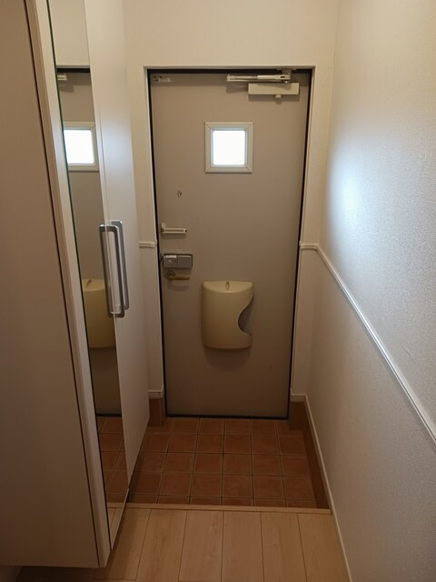 サンコンフォートの玄関