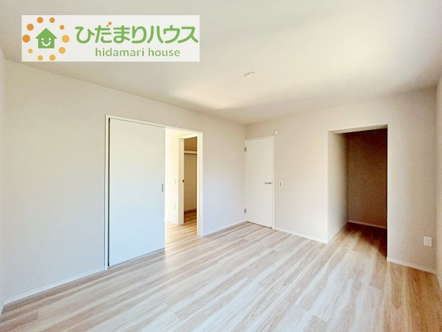 【寝室】 | 龍ケ崎市野原町4期　新築戸建　4号棟 | 天井の高い主寝室♪ゆっくりと過ごせる大人のくつろぎ空間！