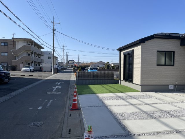 【前面道路含む現地写真】 | 深谷市上野台2期　GRAFARE　新築戸建　　全2棟　1号棟 | 11/24撮影