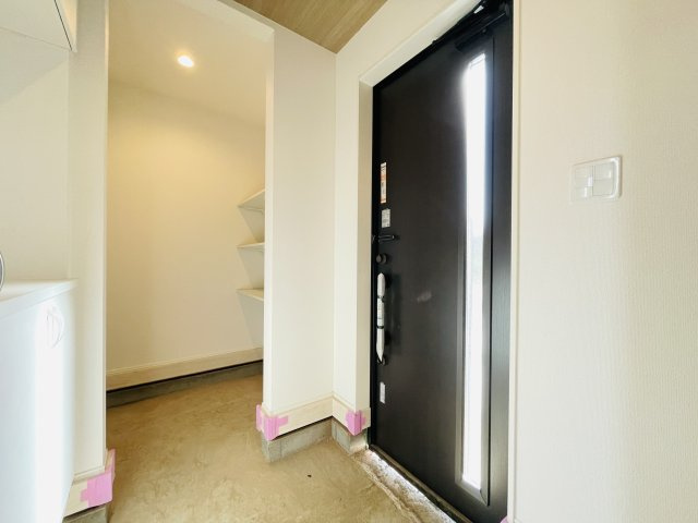 【玄関】 | 深谷市上野台2期　GRAFARE　新築戸建　　全2棟　1号棟