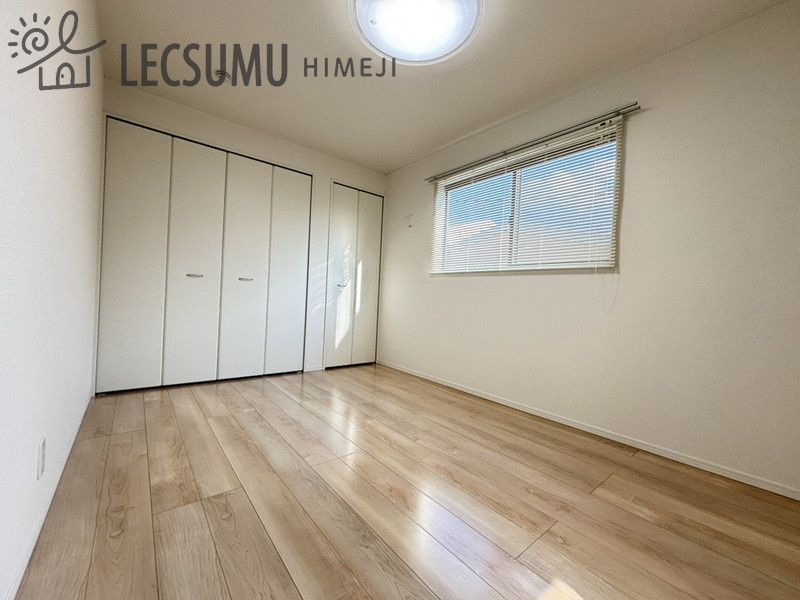 洲本市上物部/中古戸建の子供部屋