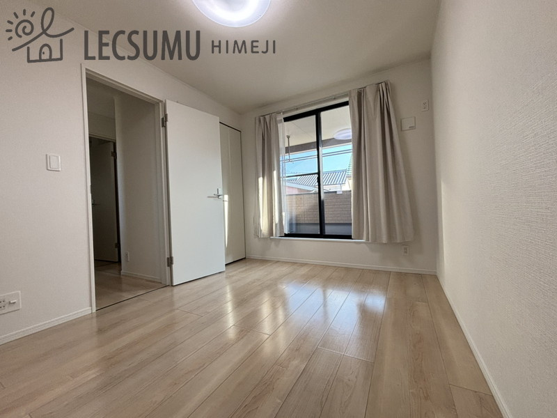 洲本市上物部/中古戸建の洋室