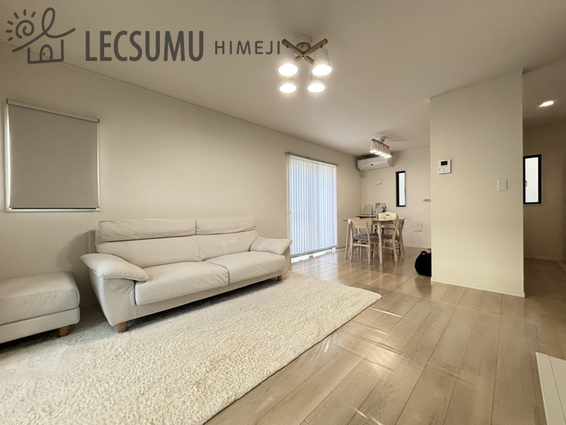 洲本市上物部/中古戸建の居間・リビング