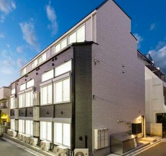 ジリオロッソ東新宿