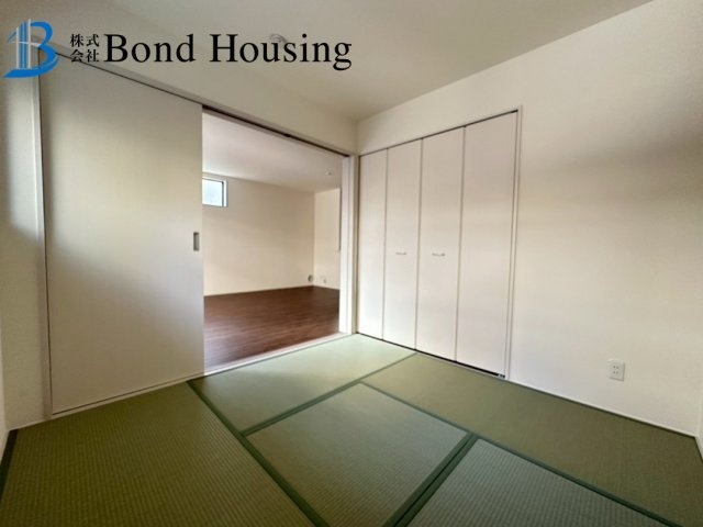 駐車並列3台可能　旭が丘　新築限定1棟