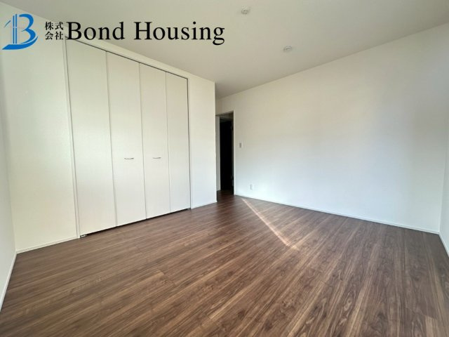 駐車並列3台可能　旭が丘　新築限定1棟