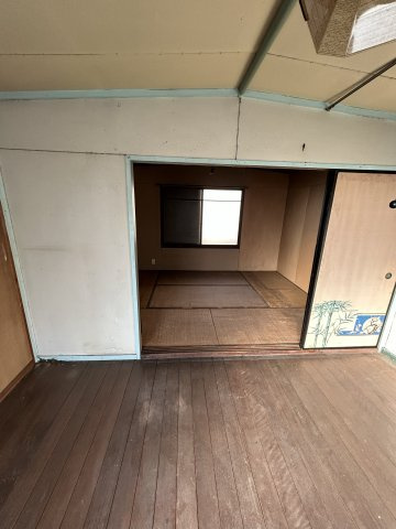 高槻市テラスハウスの洋室