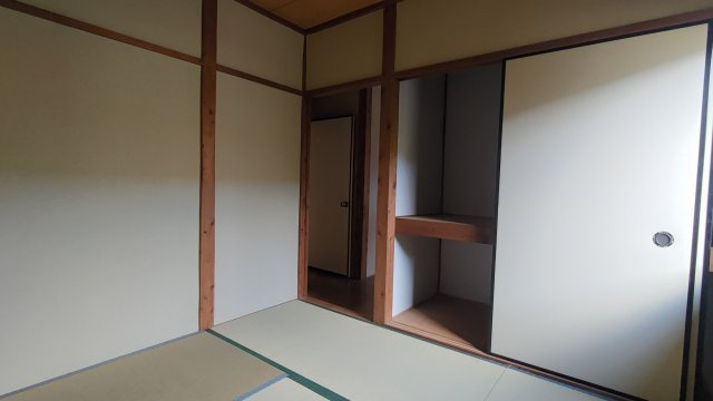 大政貸家　の内装